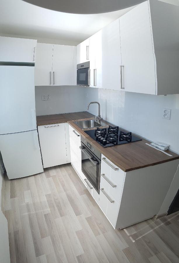 1+1 Znojmo Apartment Bagian luar foto