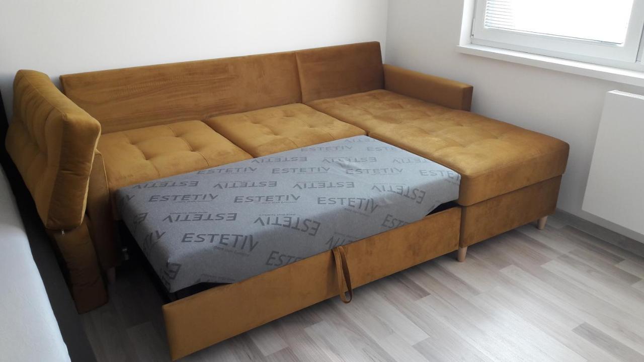 1+1 Znojmo Apartment Bagian luar foto