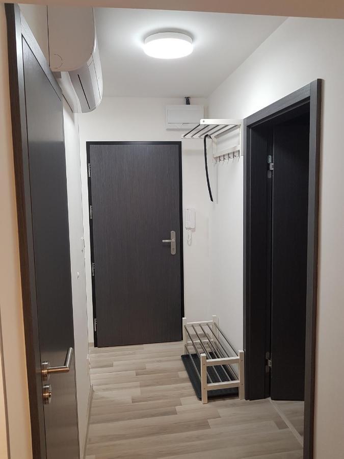 1+1 Znojmo Apartment Bagian luar foto